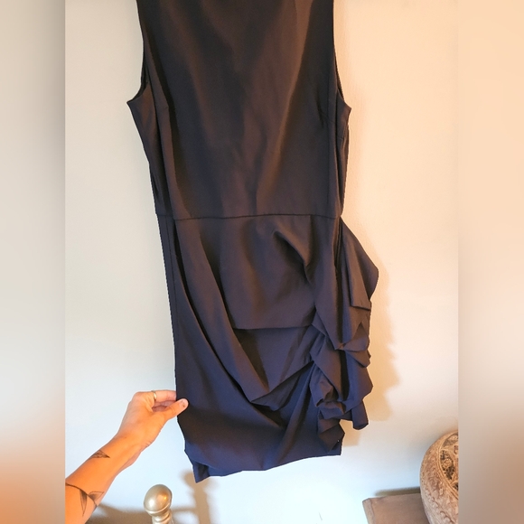 Alice + Olivia Ruffle Detail Dress - Picture 3 of 10